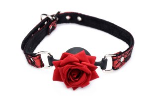 Кляп з трояндою Master Series: Eye-Catching Ball Gag With Rose, чорно-червоний