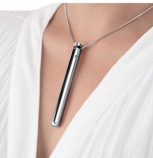 Вибропуля на цепочке Le Wand NECKLACE VIBE, металлическая, серебряная